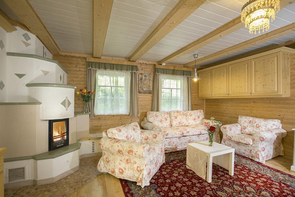 Das Altsteirische Landhaus - La Maison De Pronegg - Feriendomizil Im Biosphaerenpark Wienerwald Pressbaum Camera foto